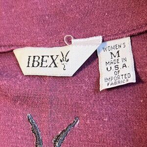 Women's Ibex 1/4 zip Mid-layer, color Wine, size M
